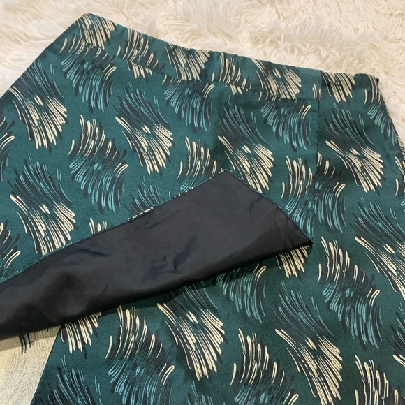 Boutique Jacquard Skirt - Picture 2 of 6